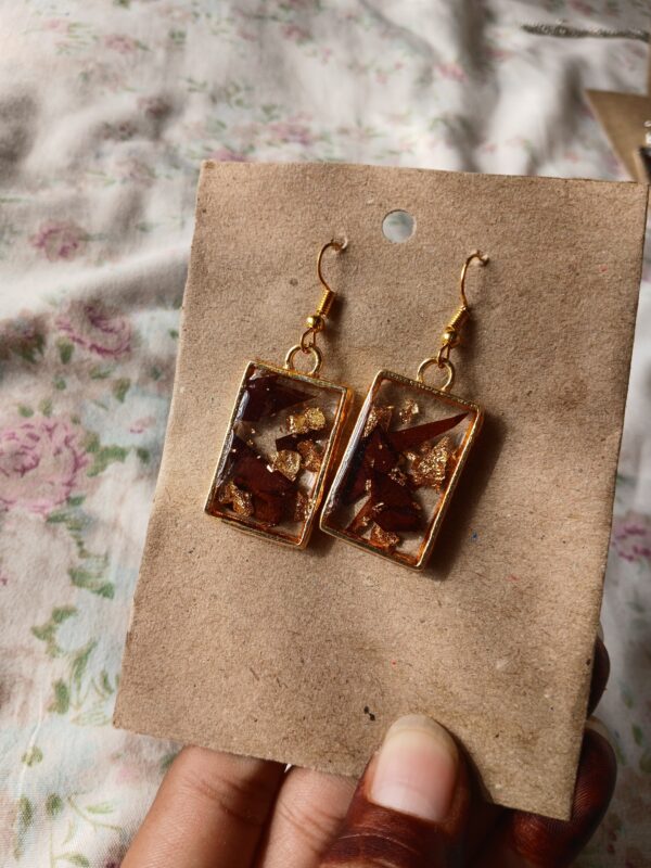 Resin jewellery