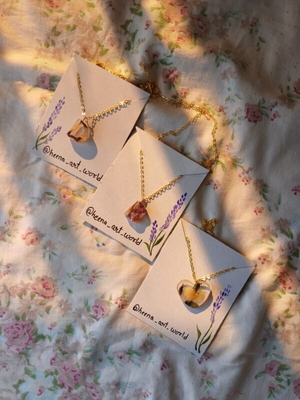 Resin jewellery