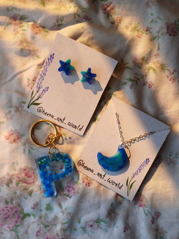 Resin jewellery